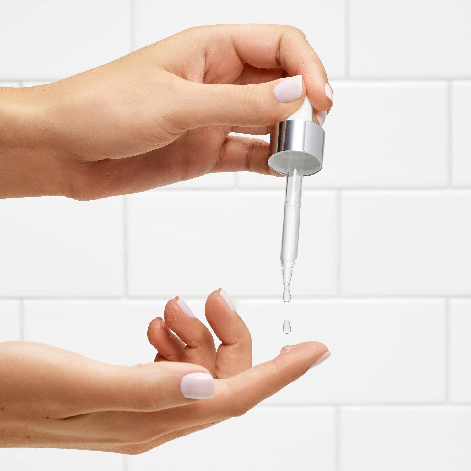 L'Oreal Paris Revitalift 1.5% Pure Hyaluronic Acid Face Serum, Hydrate & Reduce Wrinkles, Fragrance Free 1.7 oz - 24hrsmart